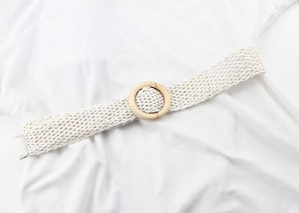 Korean Style Woven PU Straw Belt for Women with Wooden Buckle