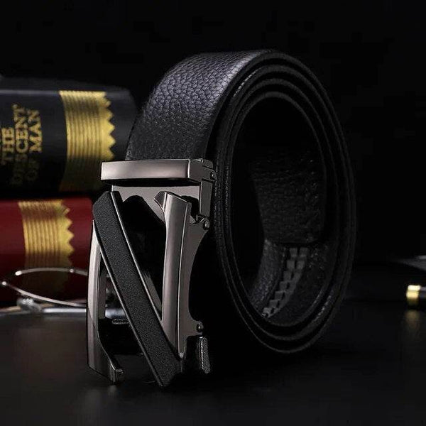 LuxeStride: Men's Exquisite Designer Belt - SunglassesMart